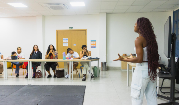 FORMAÇÕES E USO DOS ESPAÇOS DO HUB ES+